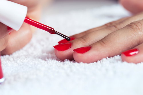 Pose de Vernis Semi-Permanent Mains — institut Cosmesud à Baillargues