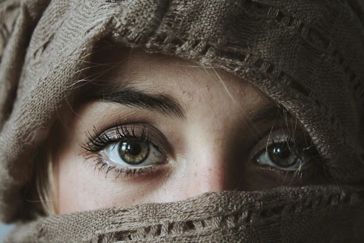 Beauté des cils et des sourcils à Baillargues – extensions, teintures et lift