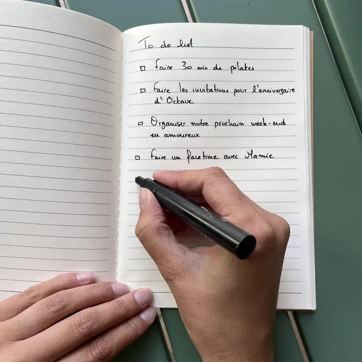 Carnet Nounou en Papier Recyclé - Family Impact Stories
