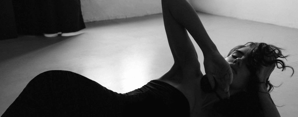 Femme après une séance d’épilation laser définitive chez Cosmesud Baillargues